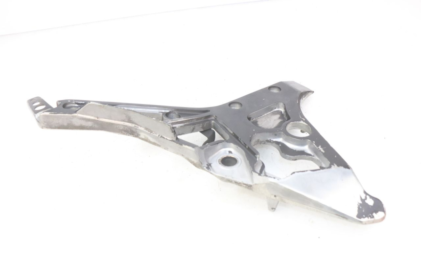 photo de PIASTRA PEDANA ANTERIORE DESTRA YAMAHA FJ 3CX 1200 (1986 - 1996) - Dettaglio del componente