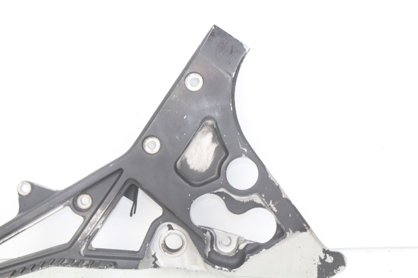 photo de PIASTRA PEDANA ANTERIORE DESTRA YAMAHA FJ 3CX 1200 (1986 - 1996) - Primo piano tecnico