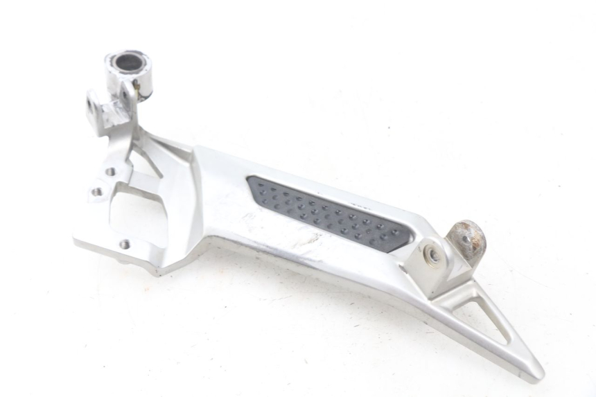 photo de PIASTRA PEDANA ANTERIORE DESTRA YAMAHA FJR ABS 1300 (2006 - 2012) - Altra angolazione