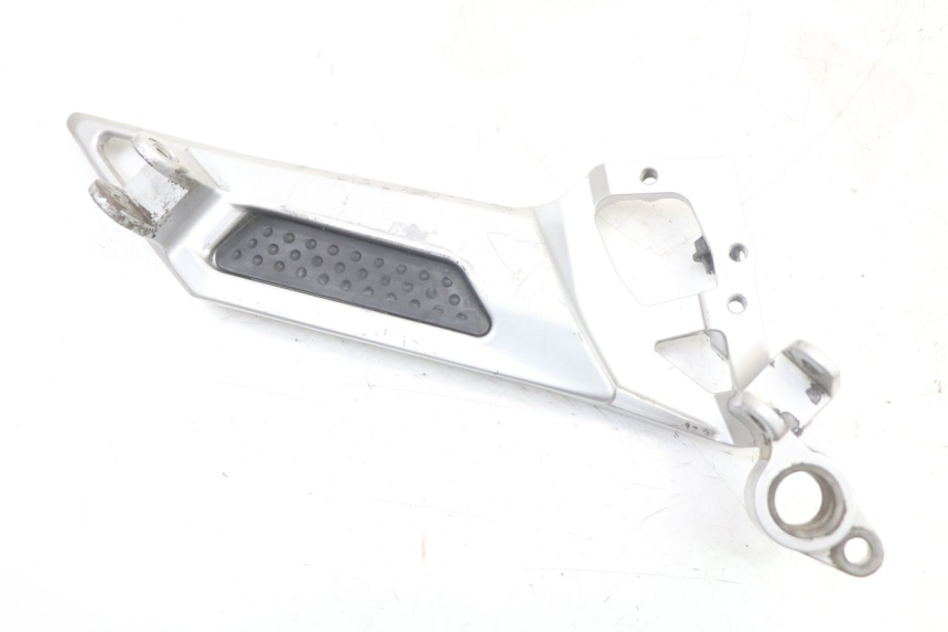 photo de PIASTRA PEDANA ANTERIORE DESTRA YAMAHA FJR ABS 1300 (2006 - 2012) - Dettaglio del componente
