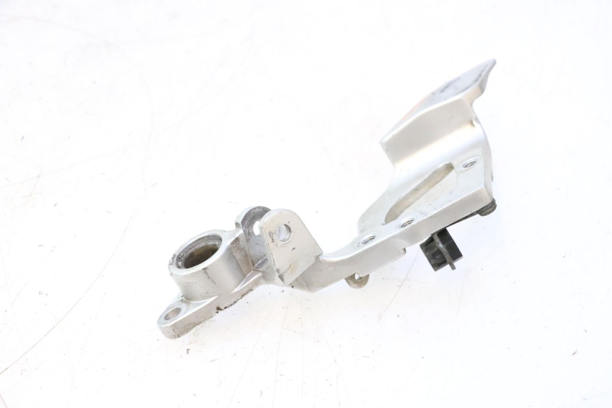 photo de PEDANA ANTERIORE DESTRA SUPPORTO YAMAHA FJR 1300 (2001 - 2005) - Stato della superficie e materiale