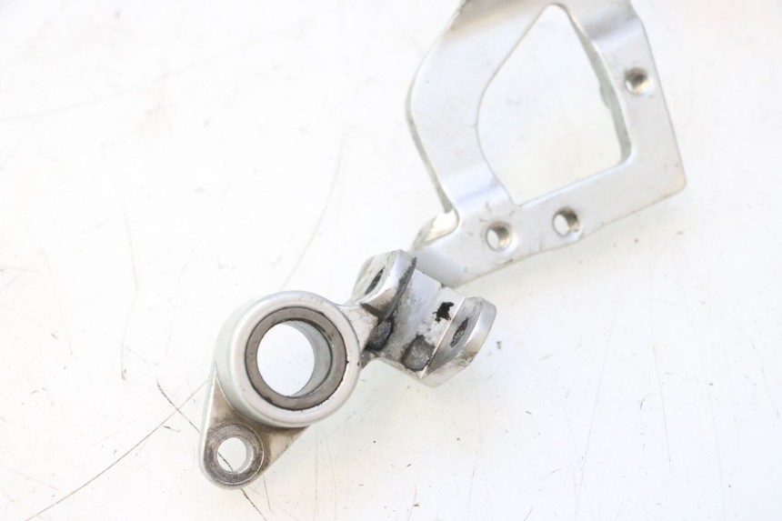 photo de PEDANA ANTERIORE DESTRA SUPPORTO YAMAHA FJR 1300 (2001 - 2005) - Stato della superficie e materiale