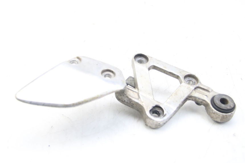 photo de PIASTRA DI SUPPORTO PEDALE ANTERIORE DESTRO YAMAHA FZS FAZER 600 (2001 - 2003) - Zoom sullo stato d'uso