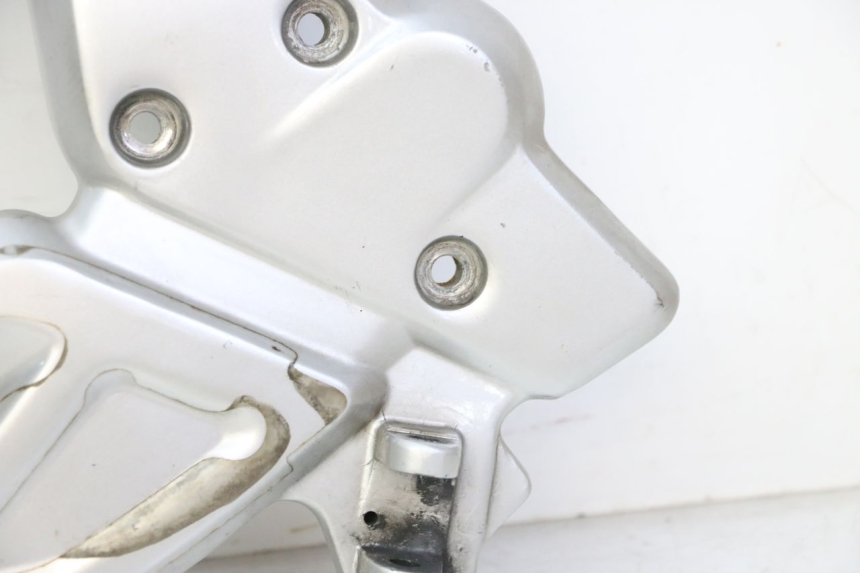 photo de PEDANA ANTERIORE DESTRA SUPPORTO BMW G310 R 310 (2016 - 2020) - Ricambio usato controllato