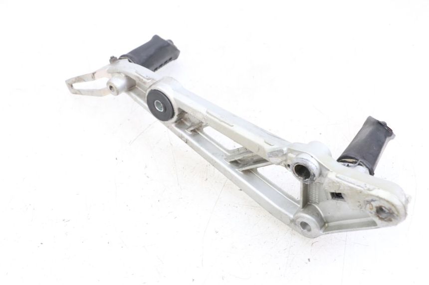 photo de PEDANA ANTERIORE DESTRA SUPPORTO HYOSUNG GF 125 (2001 - 2005) - Vista d'insieme del prodotto