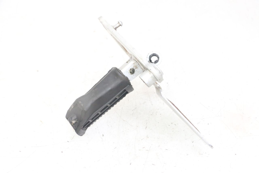 photo de PIASTRA PEDANA ANTERIORE DESTRA SUZUKI GS GSE 500 (2001 - 2003) - Dettaglio del componente