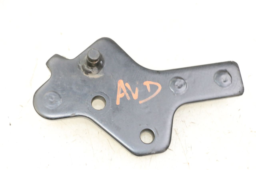 photo de PEDANA ANTERIORE DESTRA SUPPORTO KEEWAY K-LIGHT KLIGHT 125 (2018 - 2025) - Dettaglio del componente