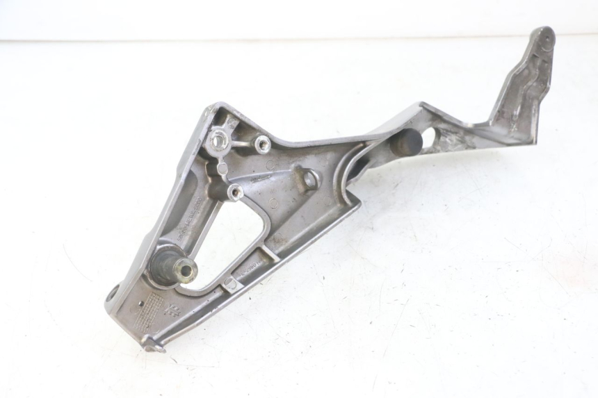 photo de PEDANA ANTERIORE DESTRA SUPPORTO HONDA NTV DEAUVILLE ABS 700 (2007 - 2016) - Zoom sullo stato d'uso