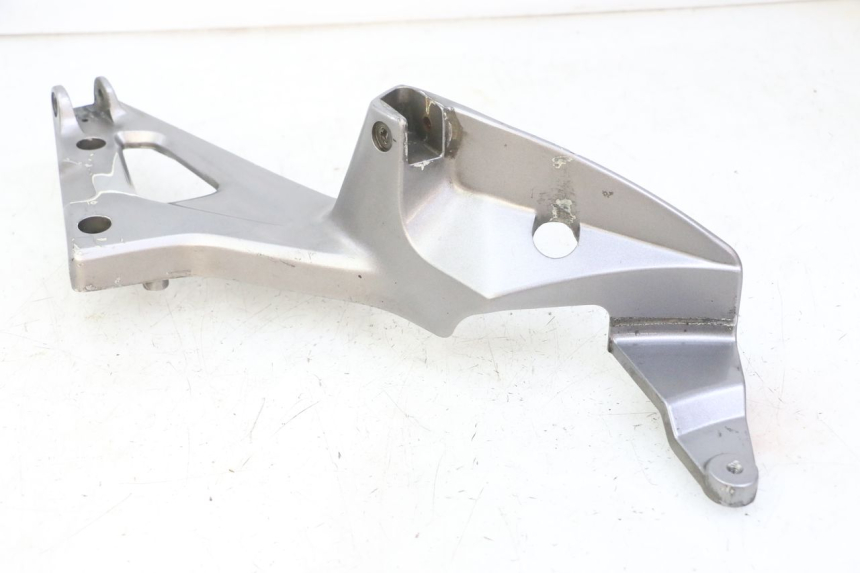 photo de PEDANA ANTERIORE DESTRA SUPPORTO HONDA NTV DEAUVILLE ABS 700 (2007 - 2016) - Stato della superficie e materiale