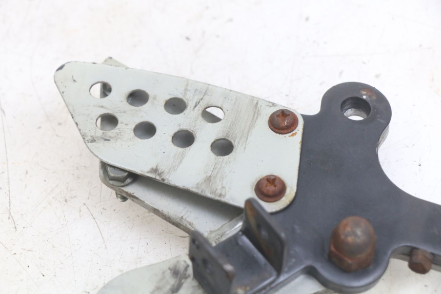 photo de PIASTRA PEDANA ANTERIORE DESTRA YAMASAKI ROADSTER 50 (2013 - 2018) - Dettaglio del componente