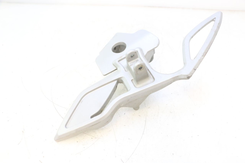 photo de PEDANA ANTERIORE DESTRA SUPPORTO CAN-AM SPYDER RS 1000 (2008 - 2012) - Vista principale