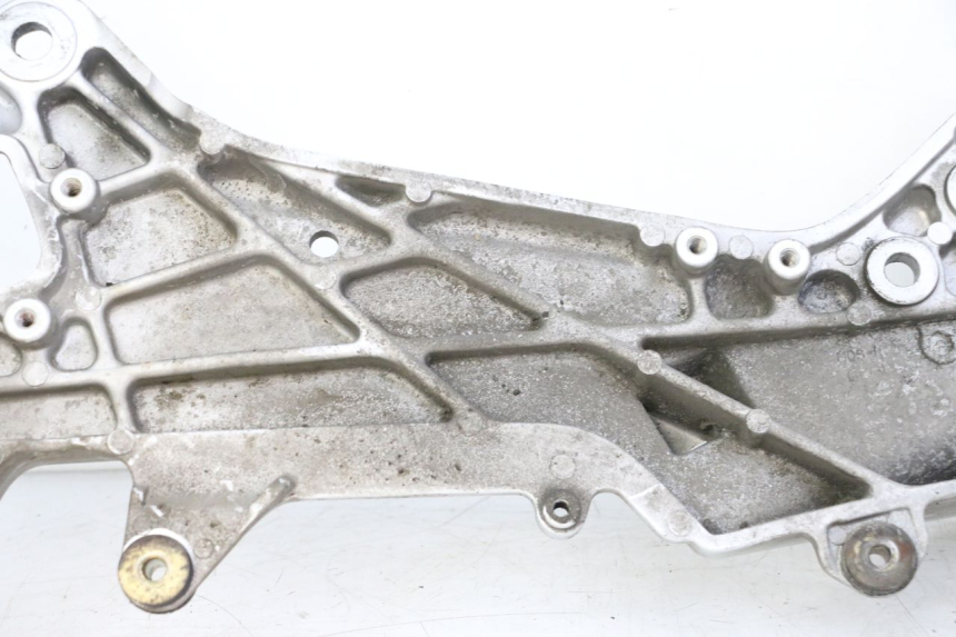 photo de PEDANA ANTERIORE DESTRA SUPPORTO HONDA ST PAN EUROPEAN 1300 (2002 - 2013) - Stato della superficie e materiale