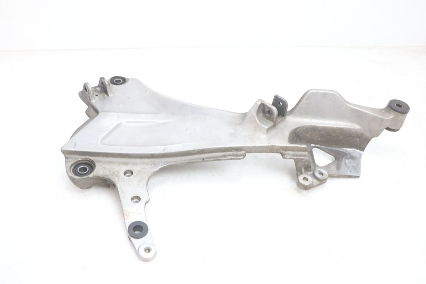 photo de PEDANA ANTERIORE DESTRA SUPPORTO HONDA ST PAN EUROPEAN 1100 (1990 - 2002) - Altra angolazione