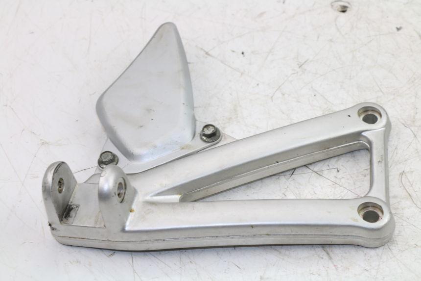 photo de PIASTRA PEDANA ANTERIORE DESTRA DUCATI ST3 992 (2006 - 2008) - Zoom sullo stato d'uso