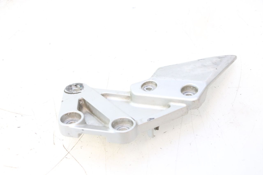 photo de PEDANA ANTERIORE DESTRA SUPPORTO SUZUKI SV S 650 (2003 - 2009) - Vista d'insieme del prodotto