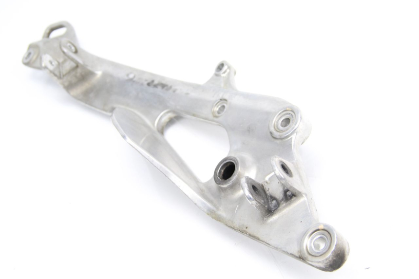 photo de Piastra poggiapiedi anteriore destro YAMAHA TDM ABS 900 (2002 - 2014) - Altra angolazione