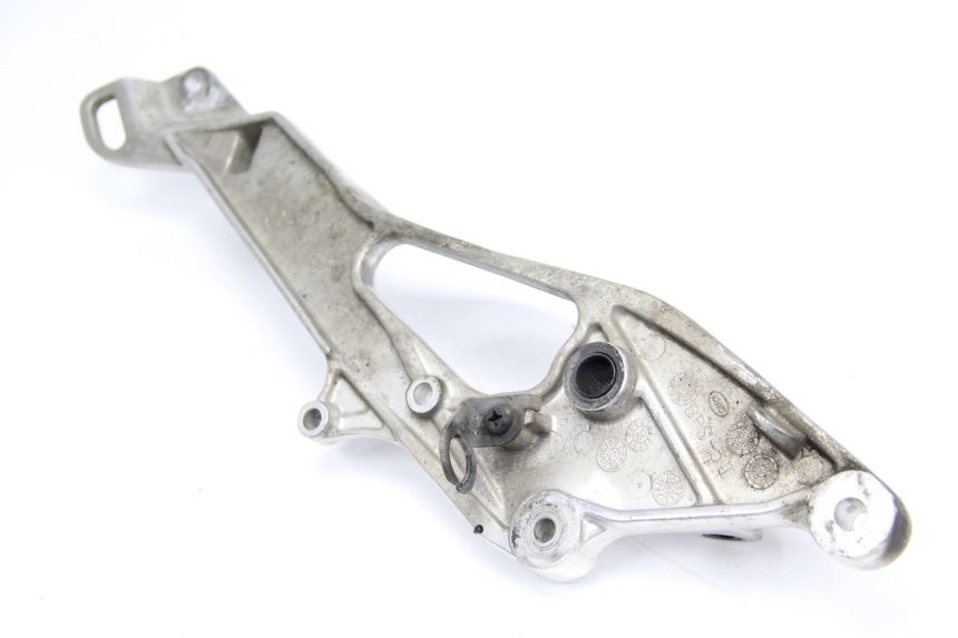 photo de Piastra poggiapiedi anteriore destro YAMAHA TDM ABS 900 (2002 - 2014) - Vista d'insieme del prodotto