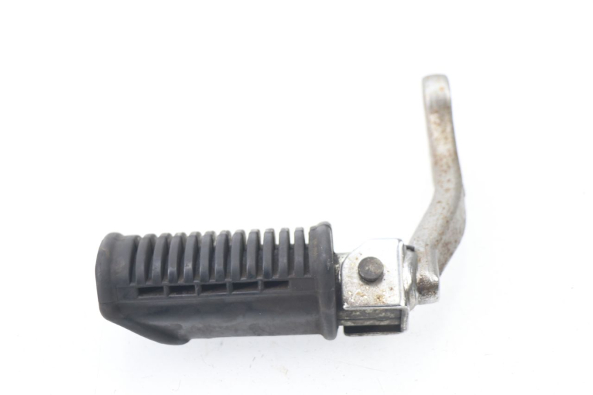 photo de PIASTRA PEDANA ANTERIORE DESTRA SUZUKI TU X TUX VOLTY 125 (1999 - 2001) - Zoom sullo stato d'uso