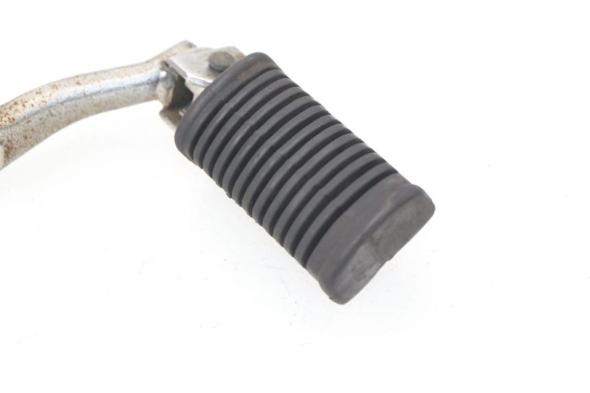 photo de PIASTRA PEDANA ANTERIORE DESTRA SUZUKI TU X TUX VOLTY 125 (1999 - 2001) - Altra angolazione