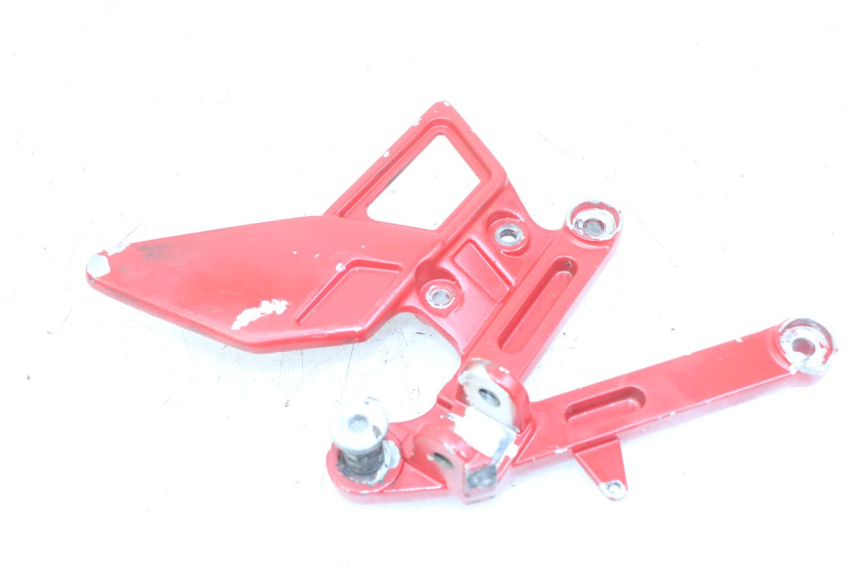 photo de PEDANA ANTERIORE DESTRA SUPPORTO YAMAHA TZR 50 (2008 - 2016) - Vista principale