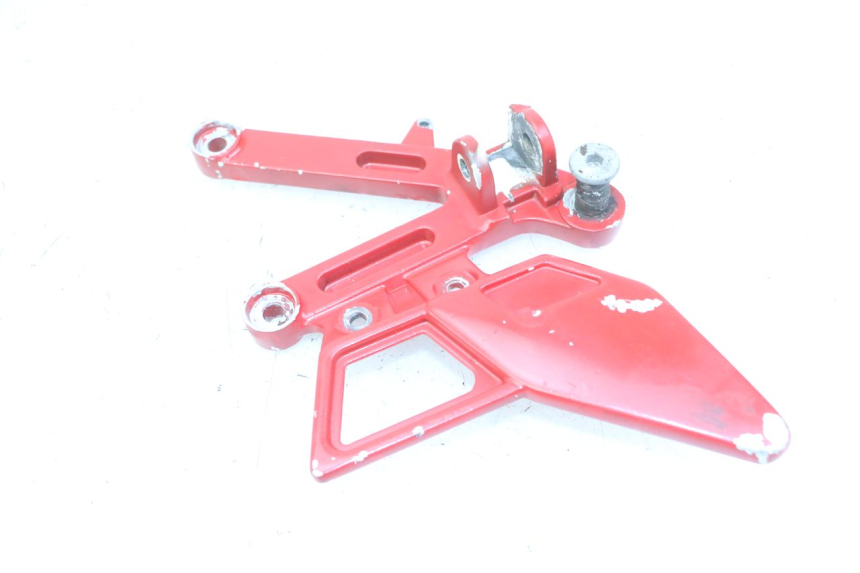 photo de PEDANA ANTERIORE DESTRA SUPPORTO YAMAHA TZR 50 (2008 - 2016) - Vista d'insieme del prodotto