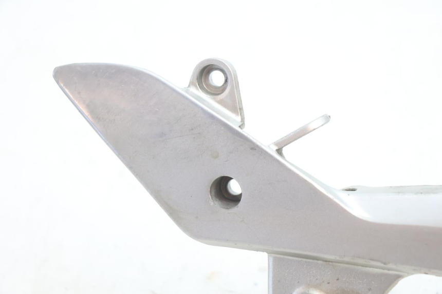 photo de PEDANA ANTERIORE DESTRA SUPPORTO HONDA VFR FI RC46 800 (1998 - 2001) - Dettaglio del componente