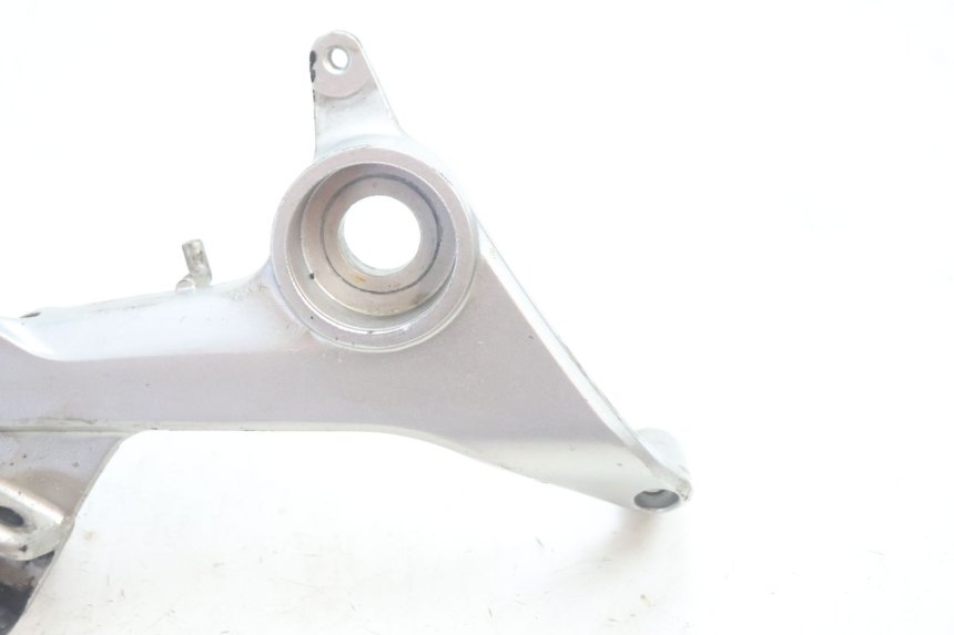 photo de PEDANA ANTERIORE DESTRA SUPPORTO HONDA VFR FI RC46 800 (1998 - 2001) - Altra angolazione
