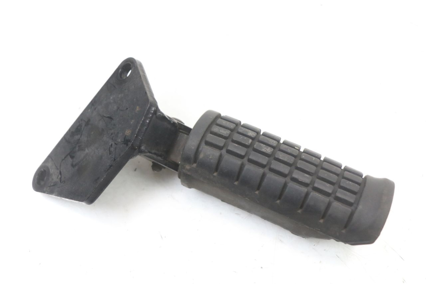 photo de PIASTRA PEDANA ANTERIORE DESTRA SUZUKI VL INTRUDER 125 (2004 - 2007) - Vista principale