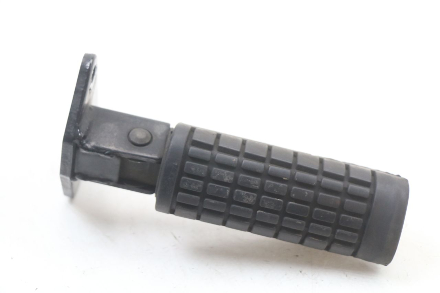 photo de PIASTRA PEDANA ANTERIORE DESTRA SUZUKI VL INTRUDER 125 (2004 - 2007) - Dettaglio del componente