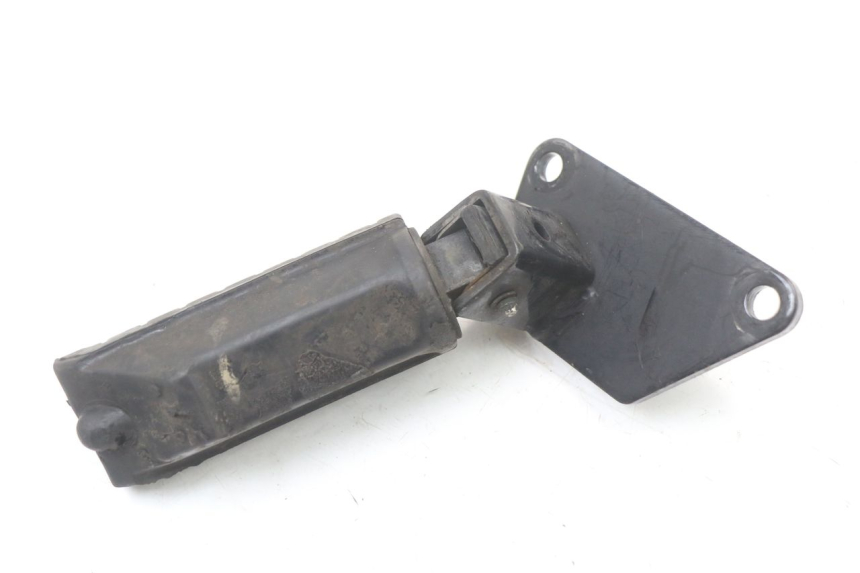 photo de PIASTRA PEDANA ANTERIORE DESTRA SUZUKI VL INTRUDER 125 (2004 - 2007) - Primo piano tecnico