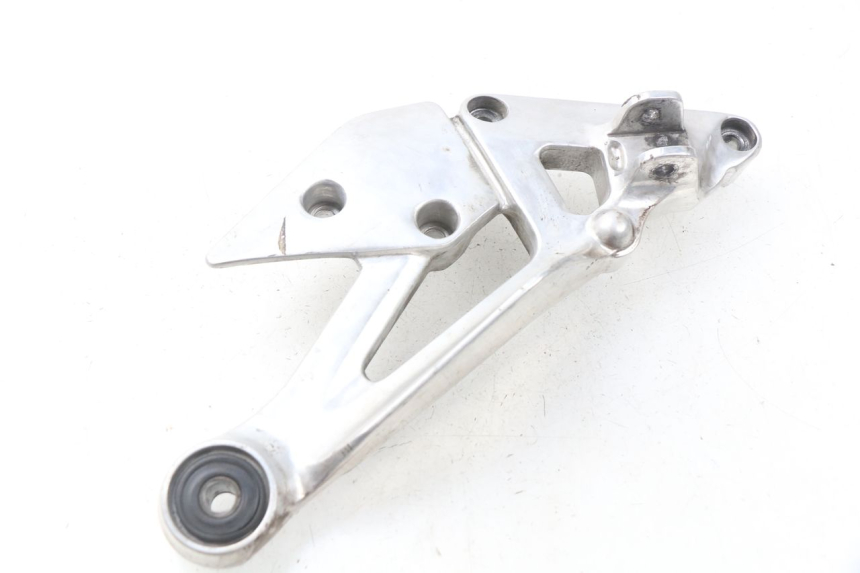 photo de PIASTRA PEDANA ANTERIORE DESTRA YAMAHA XJ600 XJ DIVERSION 600 (1992 - 1997) - Dettaglio del componente