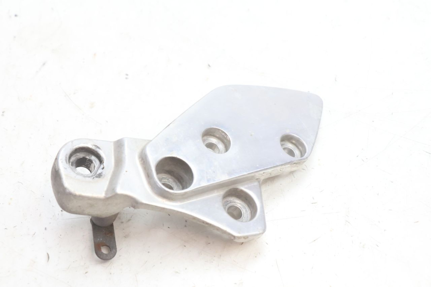 photo de PIASTRA PEDANA ANTERIORE DESTRA YAMAHA XJR 1300 (1998 - 2002) - Dettaglio del componente