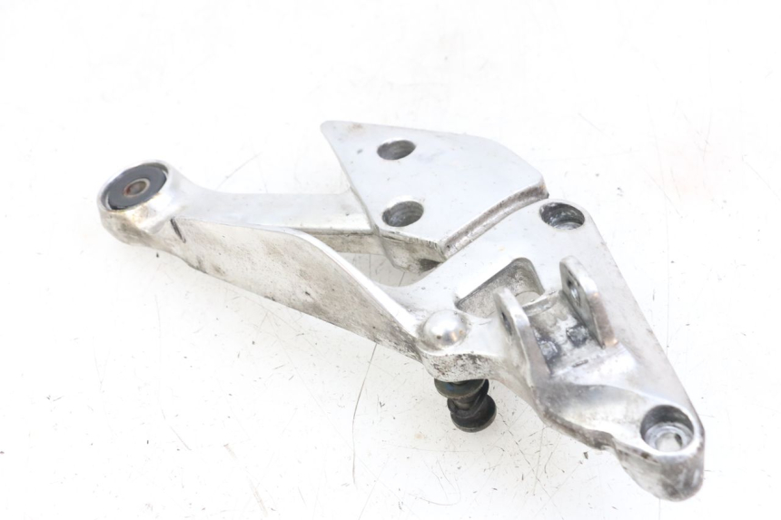 photo de PEDANA ANTERIORE DESTRA SUPPORTO YAMAHA XJS DIVERSION 600 (1997 - 1999) - Dettagli dei punti di fissaggio