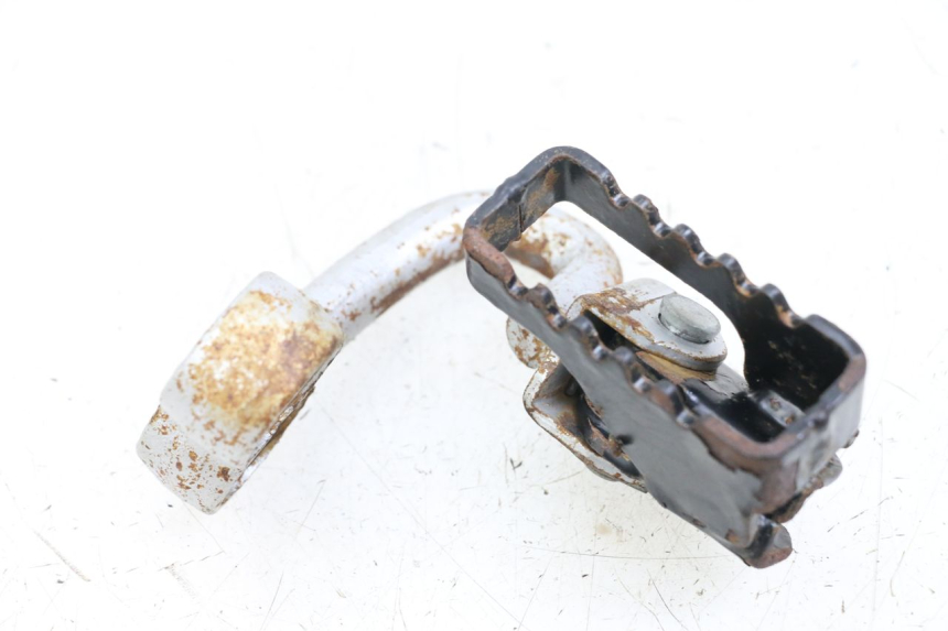 photo de Piastra poggiapiedi anteriore destro HYOSUNG XRX 125 (2000 - 2008) - Vista principale