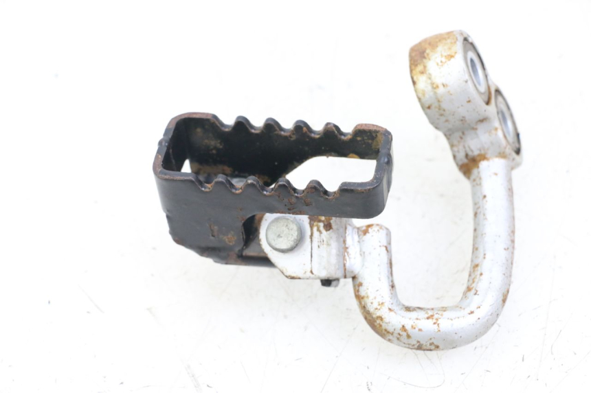 photo de Piastra poggiapiedi anteriore destro HYOSUNG XRX 125 (2000 - 2008) - Altra angolazione