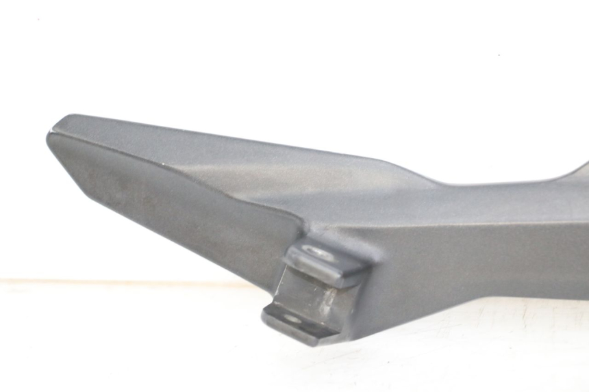 photo de PEDANA ANTERIORE DESTRA SUPPORTO YAMAHA XJ6 ABS 600 (2008 - 2016) - Stato della superficie e materiale