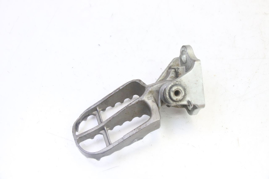 photo de PEDANA ANTERIORE DESTRA SUPPORTO YAMAHA YZF YZ-F 450 (2014 - 2016) - Altra angolazione