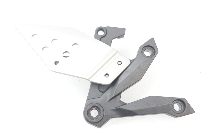 photo de PEDANA ANTERIORE DESTRA SUPPORTO KAWASAKI Z ABS 750 (2007 - 2013) - Vista principale