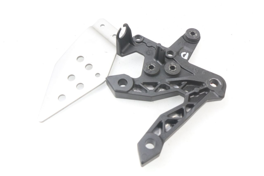 photo de PEDANA ANTERIORE DESTRA SUPPORTO KAWASAKI Z ABS 750 (2007 - 2013) - Zoom sullo stato d'uso