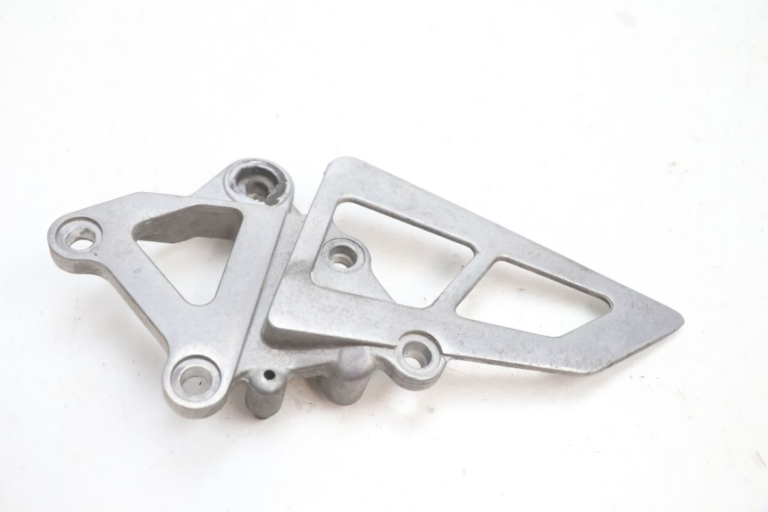 photo de PIASTRA PEDANA ANTERIORE DESTRA KAWASAKI ZX-6R ZX6R 600 (1995 - 1997) - Dettaglio del componente