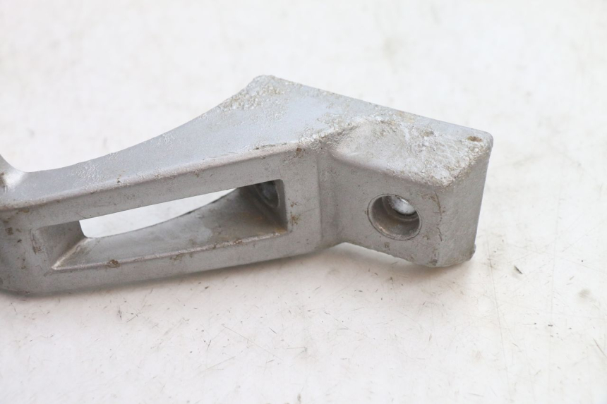 photo de PEDANA ANTERIORE SINISTRA SUPPORTO PEUGEOT 103 SPX CLIP 50 (1989 - 1992) - Altra angolazione
