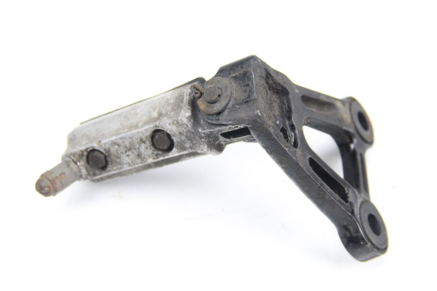 photo de PIASTRA PEDANA ANTERIORE SINISTRA HONDA CBR F SC21 1000 (1986 - 1992) - Zoom sullo stato d'uso