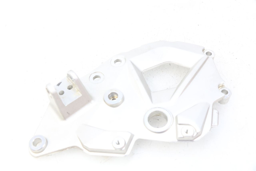 photo de PIASTRA PEDANA ANTERIORE SINISTRA BMW F GS K81 850 (2018 - 2023) - Dettaglio del componente