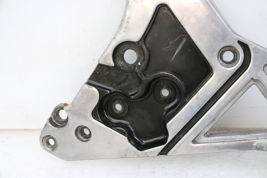 photo de PEDANA ANTERIORE SINISTRA SUPPORTO YAMAHA FJ 36Y 1100 (1984 - 1985) - Ricambio usato controllato