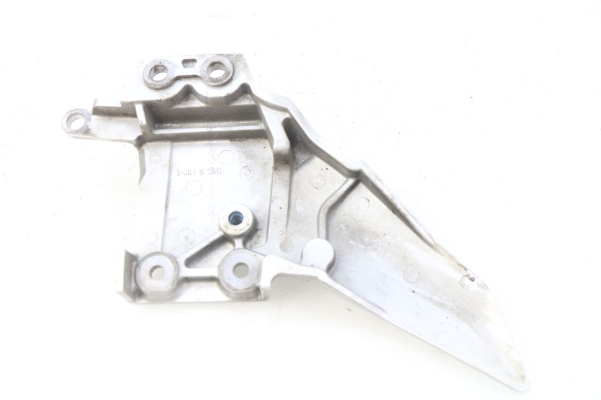 photo de PIASTRA PEDANA ANTERIORE SINISTRA YAMAHA FJR ABS 1300 (2016 - 2020) - Dettaglio del componente