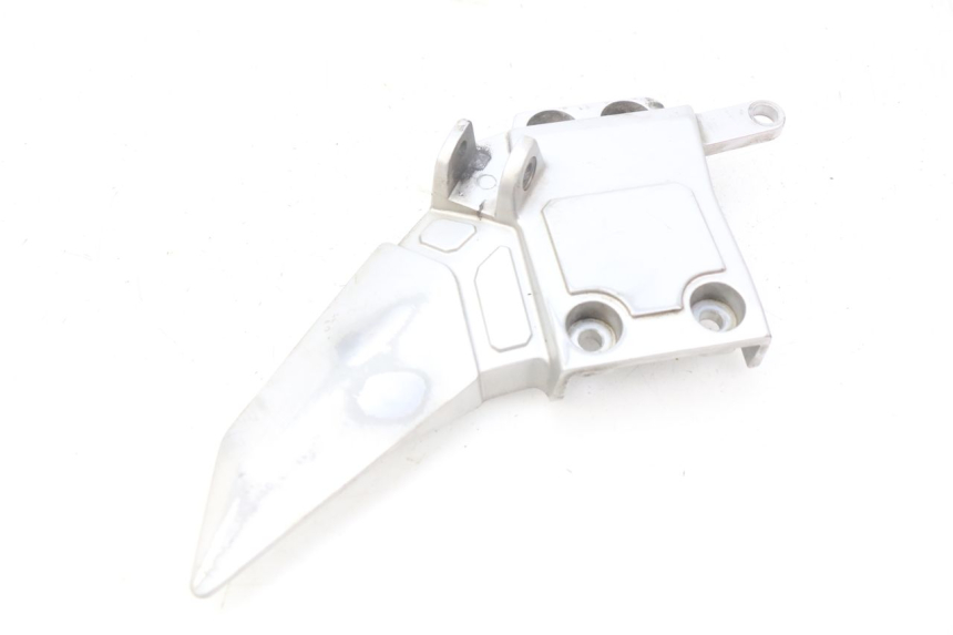 photo de PIASTRA PEDANA ANTERIORE SINISTRA YAMAHA FJR ABS 1300 (2016 - 2020) - Altra angolazione