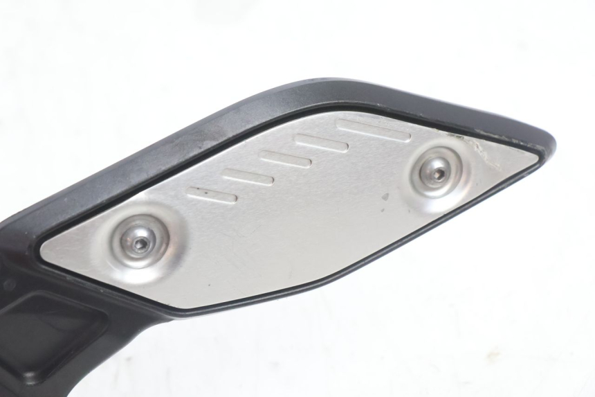 photo de PEDANA ANTERIORE SINISTRA SUPPORTO YAMAHA FZ8 800 (2010 - 2016) - Dettaglio del componente
