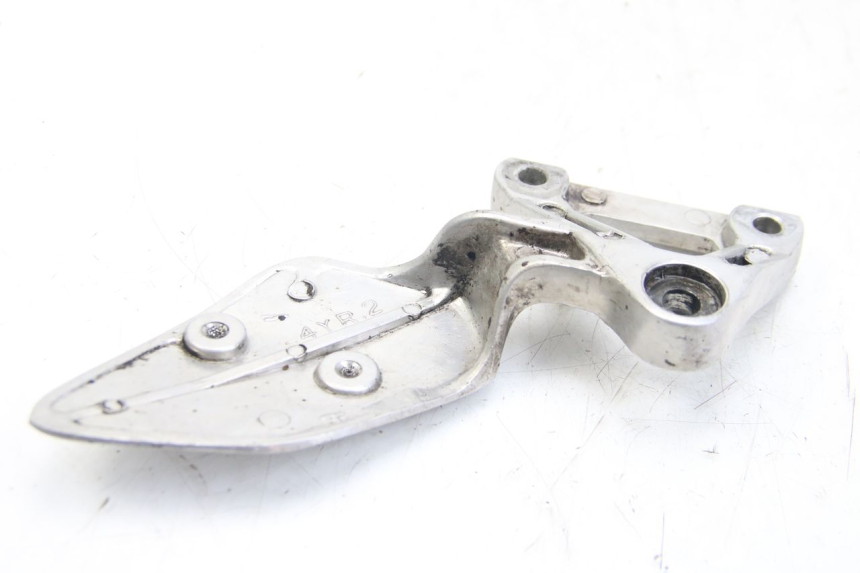 photo de PIASTRA PEDANA ANTERIORE SINISTRA YAMAHA FZS FAZER 600 (2001 - 2003) - Altra angolazione