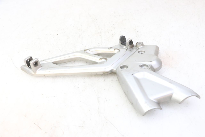 photo de PEDANA ANTERIORE SINISTRA SUPPORTO BMW G310 R 310 (2016 - 2020) - Vista d'insieme del prodotto