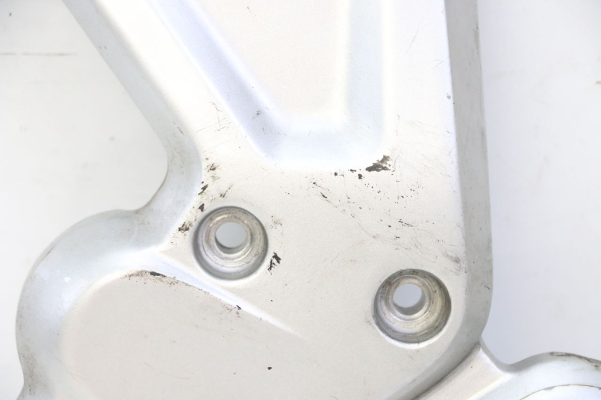 photo de PEDANA ANTERIORE SINISTRA SUPPORTO BMW G310 R 310 (2016 - 2020) - Marcature e riferimenti originali